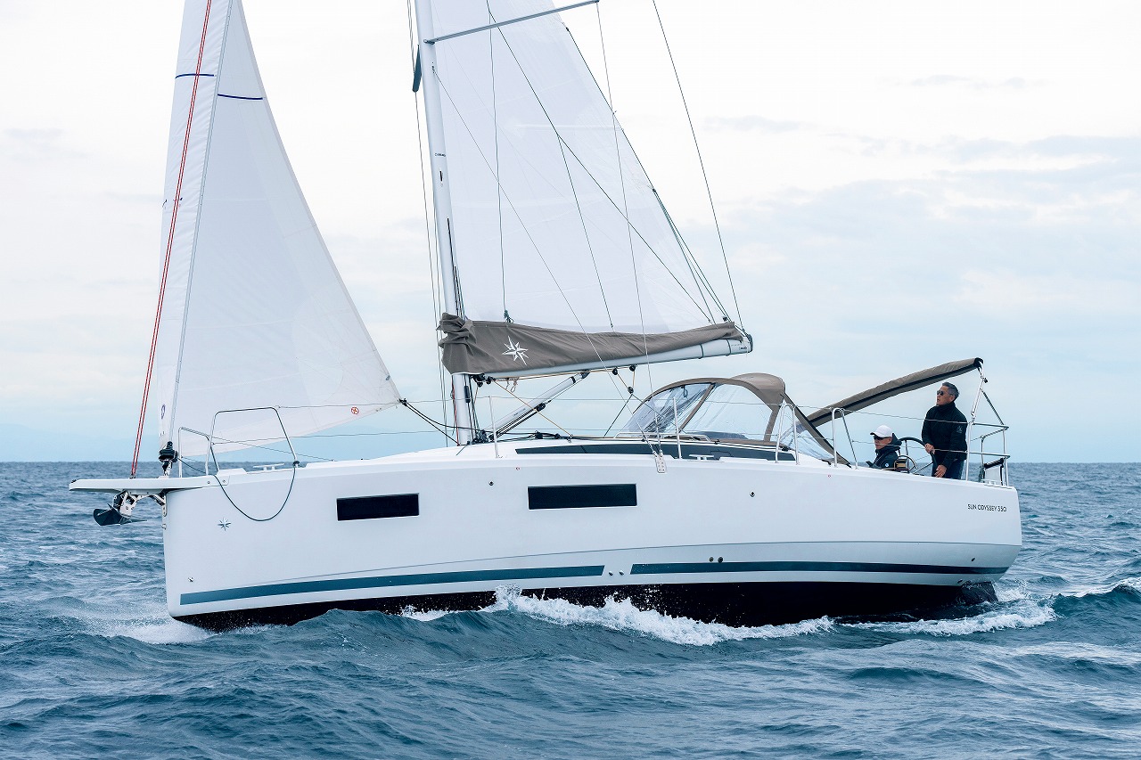 Kaziヨットアワード2025大賞はジャノー・サンオデッセイ350！ 王道たるクルージング艇、威風堂々の受賞！／Kazi YACHT AWARD 2025